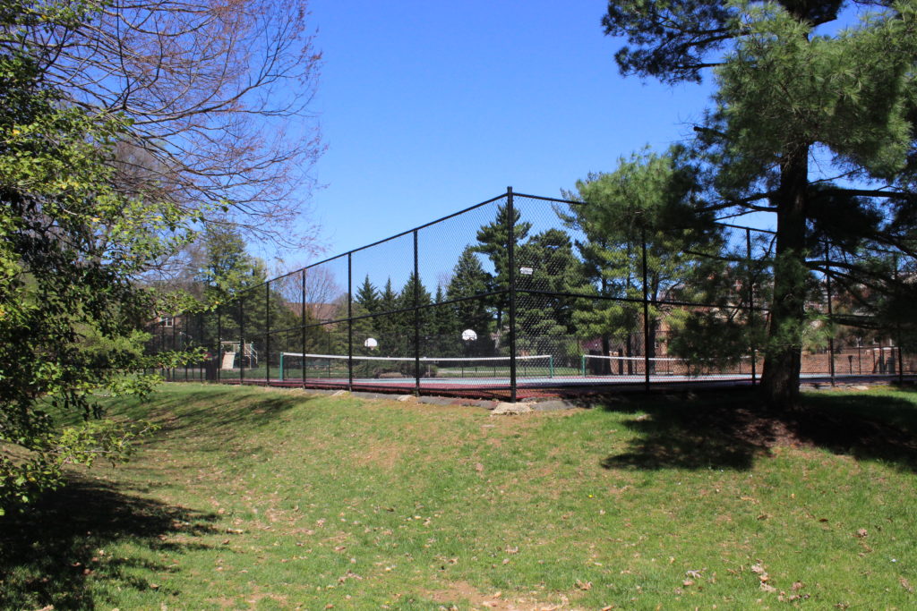 tennis courts Georgetown Village